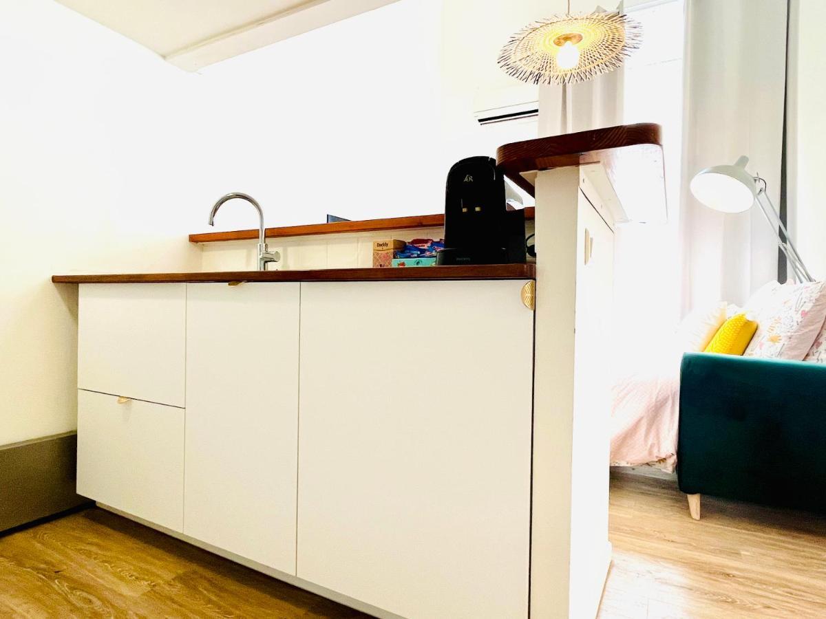 Duplex-Ceiling Height 1,9M-Free Private Parking-Self Check In !! Duplex Climatise-Hauteur Sous Plafond 1,9M-Parking Prive Gratuit-Arrivee Autonome !! أفينيون المظهر الخارجي الصورة