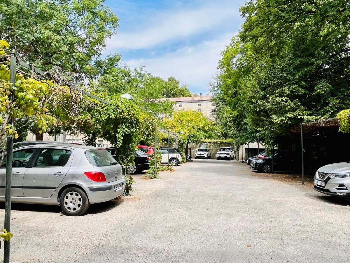 Duplex-Ceiling Height 1,9M-Free Private Parking-Self Check In !! Duplex Climatise-Hauteur Sous Plafond 1,9M-Parking Prive Gratuit-Arrivee Autonome !! أفينيون المظهر الخارجي الصورة